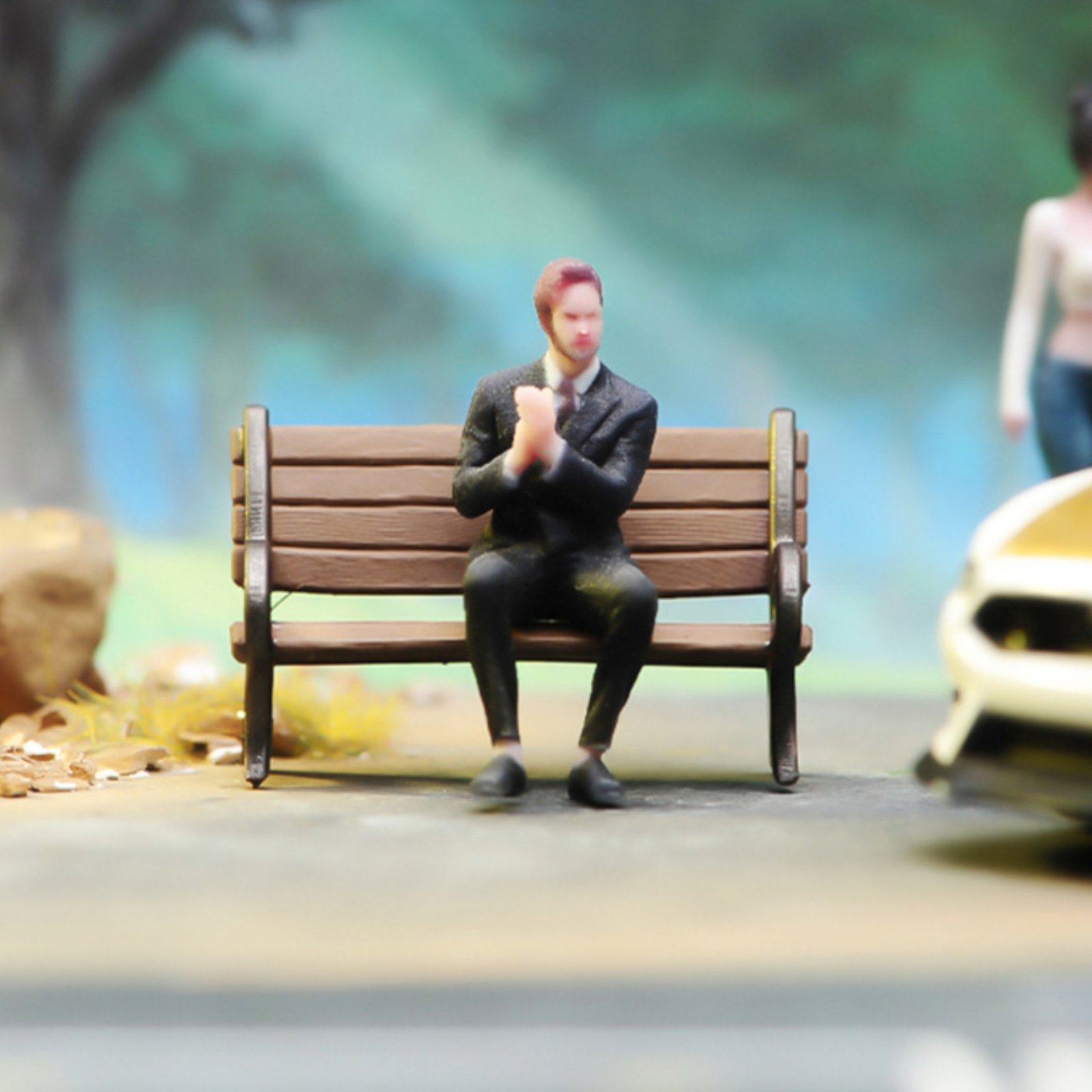 Men'S Suit Accessories - 1:64 Scale Sitting Man Figure Three-Dimensional