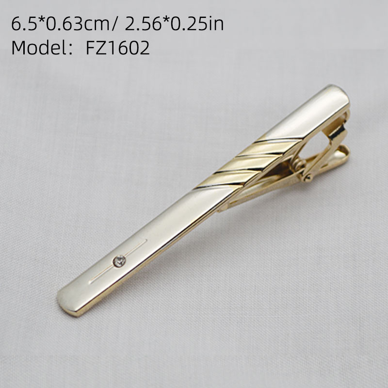 1 Piece of Men's Tie Clip in G - Men Accessories Silver 评论和价格